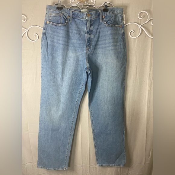 Universal Thread Jeans Nwot Universal Thread Vintage Straight Leg